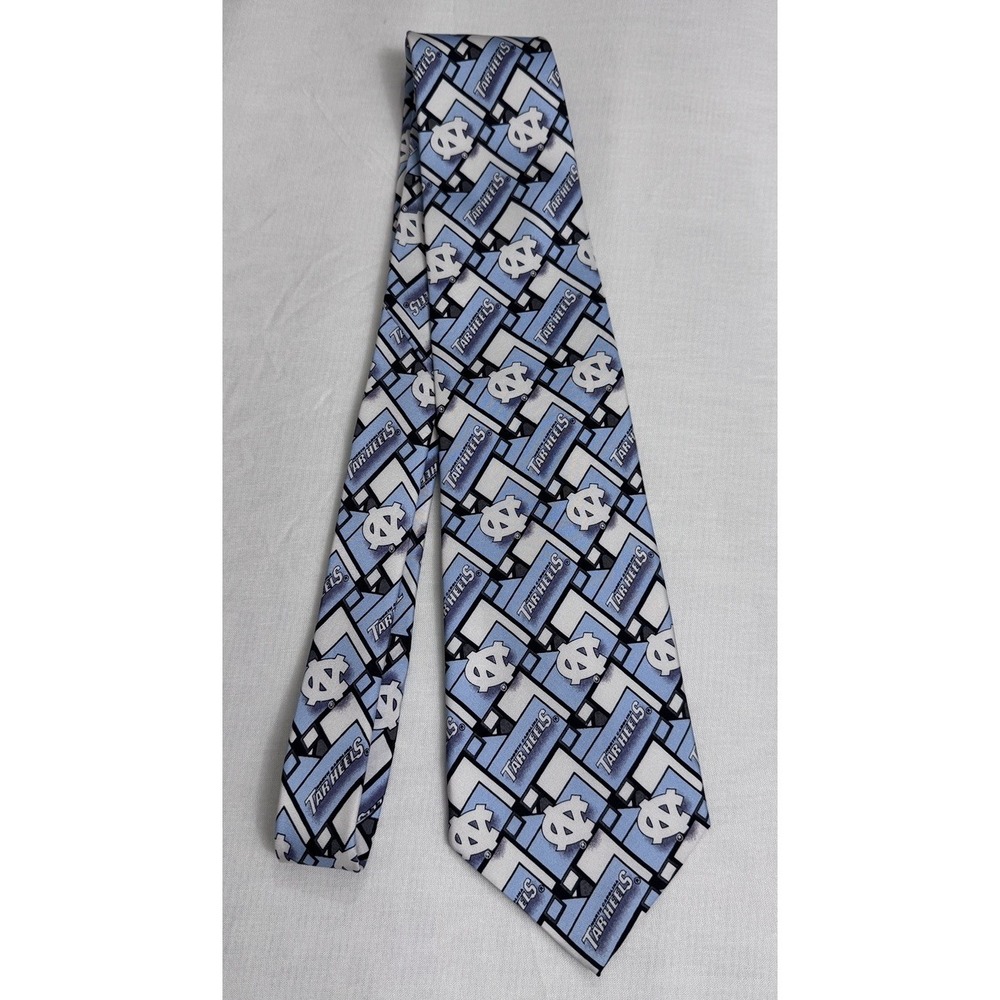 North Carolina Tar Heels Collectible - Print 100% Silk Necktie Tie
